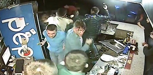 Screenshot-2017-09-26_14-32-59 Видео драки в ночном клубе Николаева участника АТО с местными набирает популярность в сети