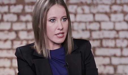 20172410-sobchak-post Собчак рассказала о своем крестном, корпоративах и планах на случай поражения на выборах
