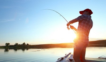 gone-fishing-remote-areas-solar-security-cameras Блесны и одежда для рыбалки - где купить в Украине