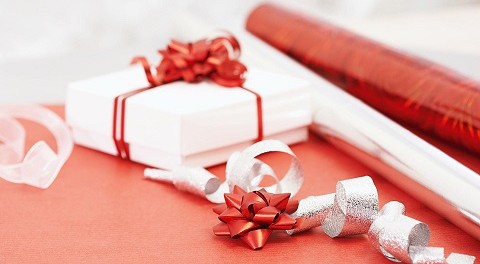 hq-wallpapers_ru_holidays_33183_1920x1200 Подарок девушке - где купить в Украине и что выбрать