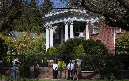 04252018_residence_113334-640x454 Госдеп США высверлил замки в бывшем консульстве России в Сиэтле