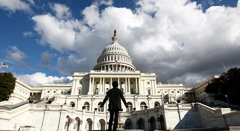 755246337350424 Сенаторы США требуют от мировых банков раскрыть связи с окружением Путина