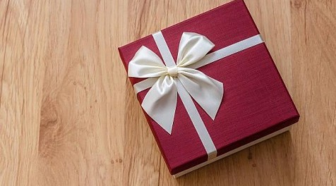 835866064_w0_h0_gift Как выбрать корпоративный подарок для партнеров?