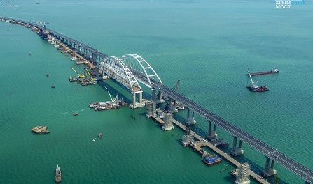 b4edbb5c2901ec22fb03e9058a03239b Украина намерена засудить Россию из-за размеров Керченского моста