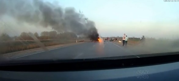 души После смертельного дтп удалось заснять души людей благодаря видеорегистратору (видео 18+)