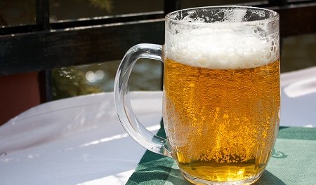 lager2 Пиво как моча? Похоже некоторые люди пьют мочу