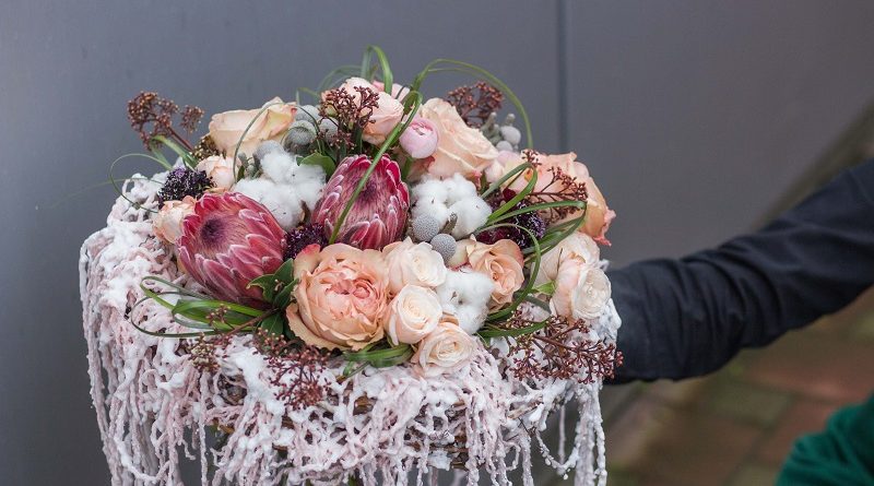 Яркая цветочная фото-зона своими руками