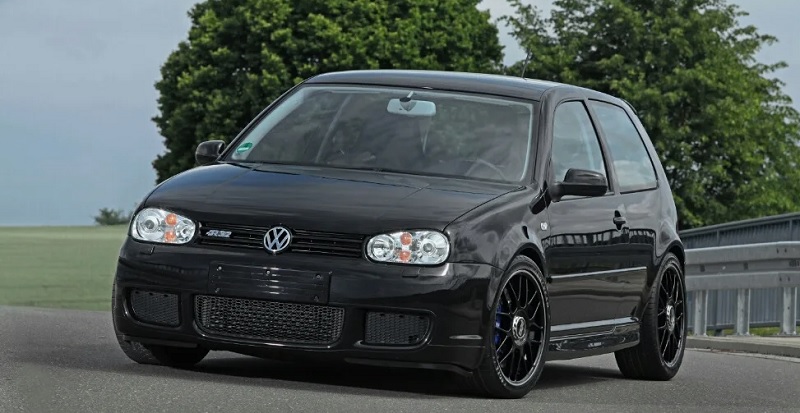 Передние тормозные колодки на Volkswagen Golf 4