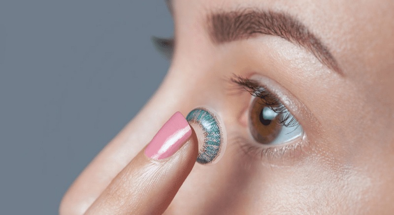 Как контактные линзы практически вытеснили очки из нашего обихода