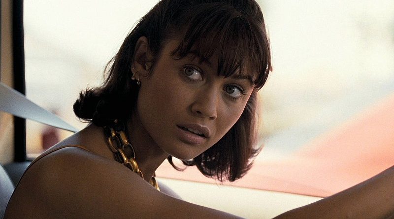 Разоблачение века: Ольга Куриленко — «девушка Бонда», к которой Бонд даже не прикоснулся