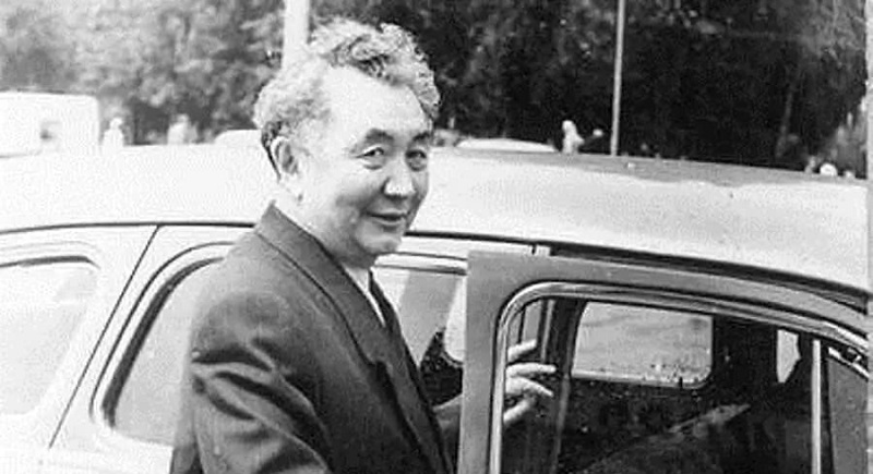 Каныш Сатпаев: жизнь, открытия и влияние на науку Казахстана