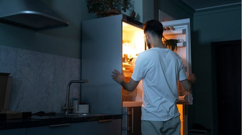 Великая битва века: холодильник vs человек